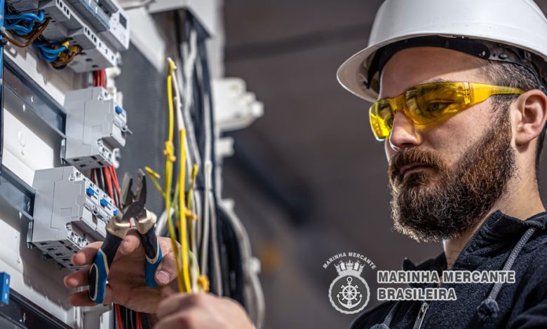 eletricista na Marinha Mercante